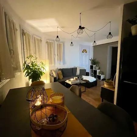 Au Coeur De Cereste-en-luberon Apartment Cereste