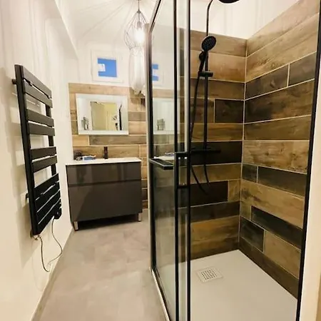 Au Coeur De Céreste-en-luberon